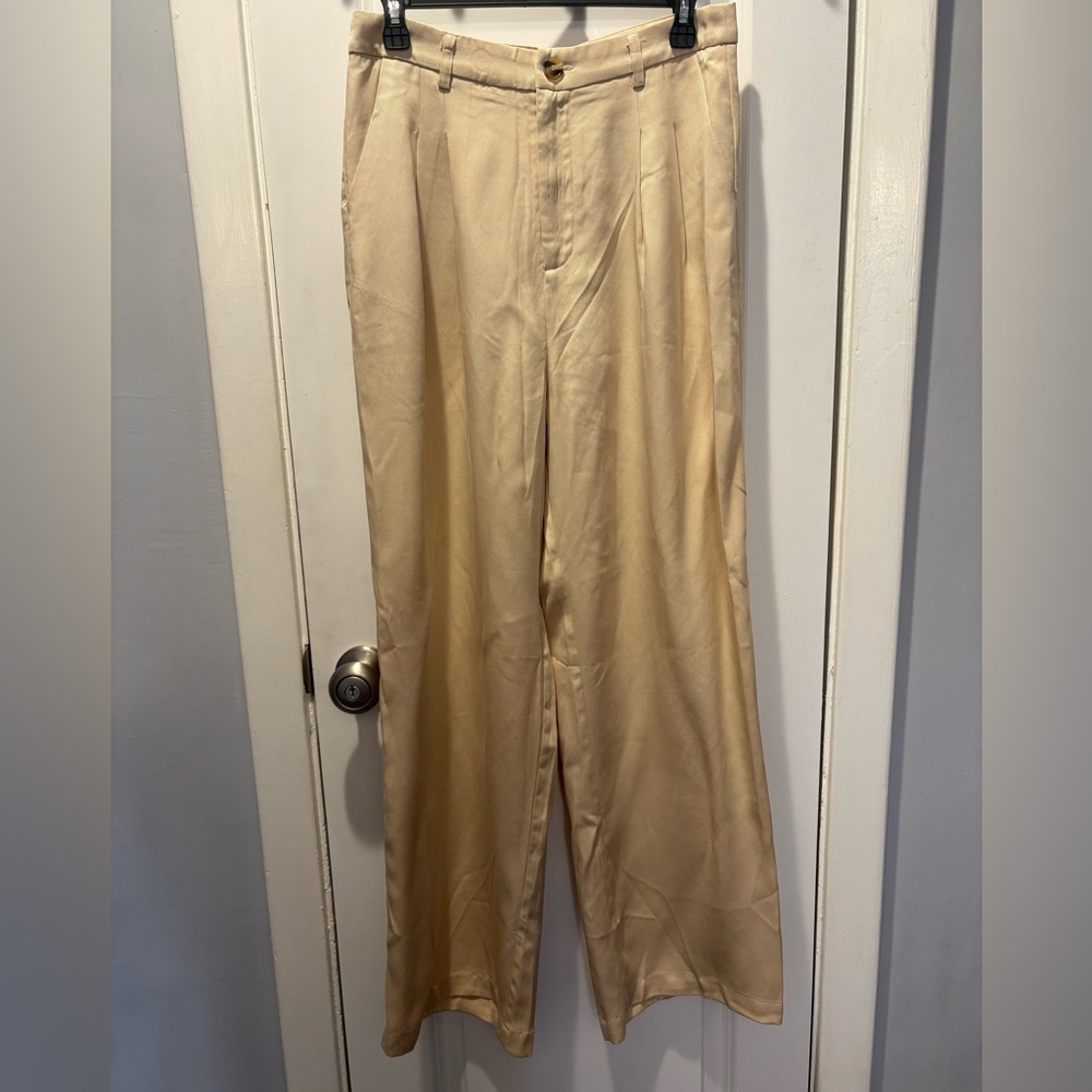 12th Tribe NWT Cream Pants Lycocel Travel Pants Flowy Light Comfortable
